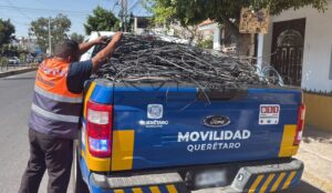 CONTINÚA EN 2026 EL RETIRO DE CABLEADO EN DESUSO PARA FORTALECER EL ORDEN Y LA SEGURIDAD VIAL EN EL MUNICIPIO