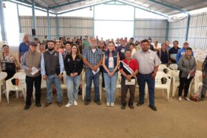 GOBIERNO MUNICIPAL DE SAN JUAN DEL RÍO ENTREGA 172 ARTÍCULOS A FAMILIAS DE 20 COMUNIDADES Y 42 COLONIAS