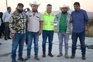 JAIRO MORALES ENTREGA AMPLIACIÓN DE RED ELÉCTRICA EN GRANJERO