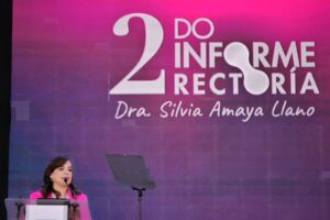 FELIFER MACÍAS ACOMPAÑA A LA RECTORA DE LA UNIVERSIDAD AUTÓNOMA DE QUERÉTARO EN SU SEGUNDO INFORME DE ACTIVIDADES