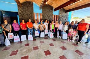 DIF COLÓN ENTREGAN APOYO ALIMENTARIO EN DISTINTAS COMUNIDADES.