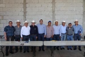 GASPAR TRUEBA SE COMPROMETE A TRABAJAR CON LA ASOCIACIÓN GANADERA DE COLÓN