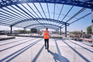 SUPERVISA FELIFER MACÍAS OBRA DE POLIDEPORTIVO EN SANTA MARÍA MAGDALENA Y ANUNCIA INVERSIÓN EN VIALIDADES