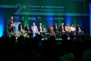 ASISTE FELIFER MACÍAS AL SEGUNDO CONGRESO DE FÚTBOL FORMATIVO: EL MODELO DE DESARROLLO MEXICANO