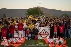 MÁS DE 400 NIÑAS, NIÑOS Y JÓVENES RECIBEN RESPALDO DEPORTIVO DE FERNANDO SÁNCHEZ GIL CON EQUIPAMIENTO A ESCUELAS FORMATIVAS DE ARROYO SECO
