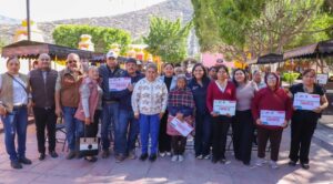 ENTREGA SECTUR 21 CARRITOS PARA LA VENTA DE ARTESANÍA Y ALIMENTOS EN PEÑAMILLER