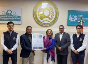 LA PRESIDENTA MUNICIPAL DE PINAL DE AMOLES, LUPITA RAMÍREZ PLAZA, RECIBIÓ UN RECONOCIMIENTO POR LA ACREDITACIÓN DE LA CAPACITACIÓN SERVIDORES PÚBLICOS ANTICORRUPCIÓN,