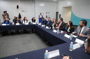 EL SEDIF ENCABEZA JUNTA CON EL SISTEMA PENITENCIARIO A FAVOR DE LA PROTECCIÓN EFECTIVA DE LA NIÑEZ