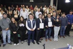 FIRMAN RECTOR DE LA UTC Y ALCALDE DE HUIMILPAN ALIANZA POR LA EDUCACIÓN