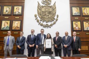 RECONOCE GOBERNADOR A EMPRESARIOS QUERETANOS