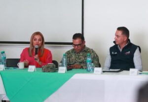 CON EL FIRME COMPROMISO DE PROMOVER LA LEGALIDAD Y EL ORDEN EN EL MUNICIPIO,