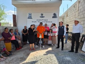 GOBIERNO MUNICIPAL E IVEQ ENTREGAN NUEVA ACCIÓN DE VIVIENDA EN LA COLONIA SAN ISIDRO