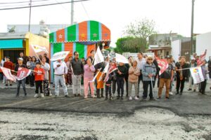 RECUPERA BETO NAVA VIALIDADES TRAS AÑOS DE ABANDONO; ENTREGA ASFALTADO EN EL CHAMIZAL