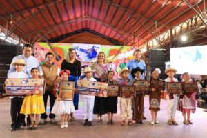 HUAPANGUERITOS E INFANTIL RECIBEN PREMIOS POR UN TOTAL DE $88,000 EN PINAL DE AMOLES “LA CUMBRE DEL HUAPANGO”.