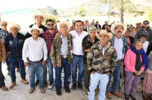 ENTREGA RUBÉN HERNÁNDEZ APOYOS DEL PROGRAMA “AGUA POR JALPAN” A 44 FAMILIAS