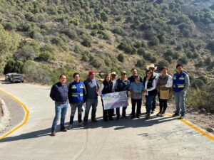 EN LA COMUNIDAD DE POTRERILLOS, LA PRESIDENTA MUNICIPAL DE PINAL DE AMOLES, LUPITA RAMÍREZ, ACOMPAÑADA POR LA ING. SONIA CARRILLO ROSILLO