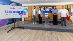 LA DEMOCRACIA NO TIENE PLAN B: MARTÍN ARANGO