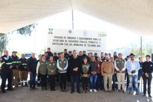 ENTREGA DE UNIDADES Y EQUIPAMIENTO PARA LA SECRETARÍA DE SEGURIDAD PÚBLICA, TRÁNSITO Y PROTECCIÓN CIVIL DE TOLIMÁN