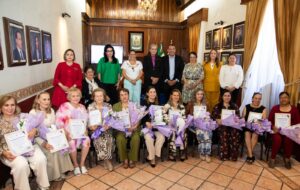 ENTREGA ROBERTO CABRERA 11 RECONOCIMIENTOS “MUJER QUE INSPIRA” A SANJUANENSES DESTACADAS