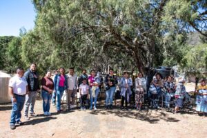 APOYOS QUE TRANSFORMAN HOGARES: FAMILIAS DE LANDA RECIBEN TINACOS Y CALENTADORES SOLARES