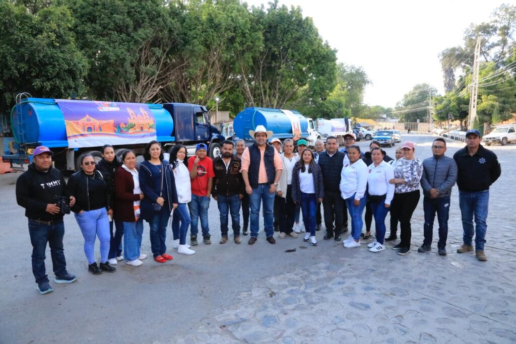 ALCALDE GASPAR TRUEBA APOYA LAS COMUNIDADES