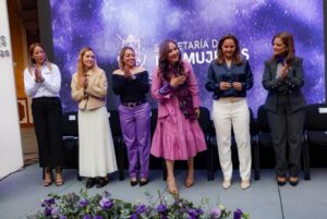 PRESENTA SONIA ROCHA LAS ESTRATEGIAS DEFENSORAS DE LAS MUJERES Y VOLUNTARIADO MUJERES CONTIGO