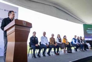 QUERÉTARO FORTALECE ESPACIOS DEPORTIVOS EN LA UAQ CON NUEVA UNIDAD EN EL CAMPUS AEROPUERTO