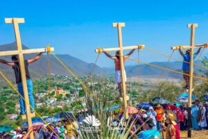 LANDA VIVE SU FE CON EL TRADICIONAL VIACRUCIS VIVIENTE EN LA CABECERA MUNICIPAL