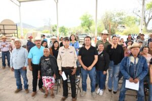 ENTREGA DE TINACOS FORTALECE EL ACCESO AL AGUA EN COMUNIDADES DE JALPAN