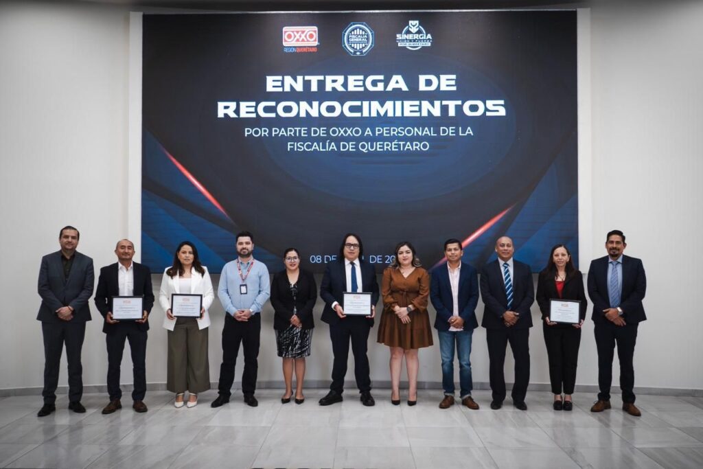 OXXO RECONOCE LABOR DE PERSONAL DE LA FISCALÍA DE QUERÉTARO