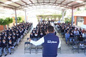 FORTALECE JAIRO MORALES PREVENCIÓN DE ADICCIONES EN HUIMILPAN