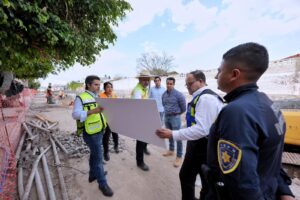 “VAMOS AVANZANDO EN TIEMPO Y EN FORMA”: FELIFER MACÍAS DESTACA QUE OBRA EN PEÑUELAS YA MUESTRA RESULTADOS EN TEMPORADA DE LLUVIAS