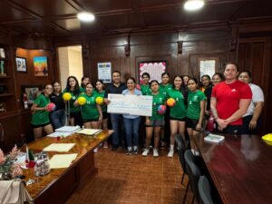 BRINDA RUBÉN HERNÁNDEZ APOYO A EQUIPO DE HANDBALL“GUERRERAS  DE JALPAN” PARA SU PARTICIPACIÓN ESTATAL