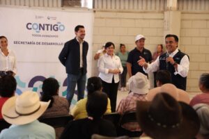 LLEVA LUIS NAVA APOYOS ALIMENTARIOS Y JORNADA DE SALUD A TEQUISQUIAPAN