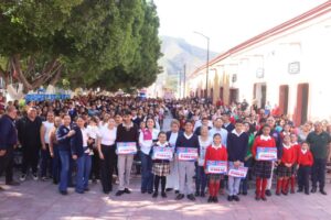 LA PRESIDENTA MUNICIPAL, ANA KAREN JIMÉNEZ, REALIZÓ LA ENTREGA DEL PROGRAMA BECAS DE EDUCACIÓN BÁSICA 2026.