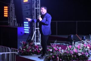 MIKE SALAZAR LLENA DE RISAS EL TEATRO DEL PUEBLO EN LA FERIA JALPAN 2026