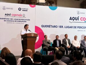 LA PRESIDENTA MUNICIPAL DE PINAL DE AMOLES, LUPITA RAMÍREZ PLAZA, ACOMPAÑÓ AL GOBERNADOR DEL ESTADO, MAURICIO KURI GONZÁLEZ,