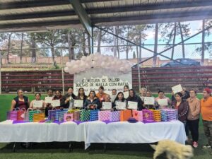 CLAUSURA DEL TALLER DE ELABORACIÓN DE BOLSAS DE MALLA CON RAFIA EN SAN JOAQUÍN