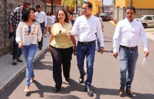 CHEPE GUERRERO SE REÚNE CON VECINOS DE “VILLAS DE CAMINO REAL”
