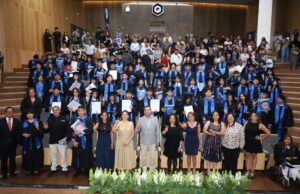 EGRESAN 65 ESTUDIANTES DEL BACHILLERATO MIXTO COBAQ