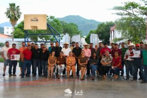 YUNI BENÍTEZ CELEBRA A LOS TAXISTAS DE LANDA CON UNA TARDE DE CONVIVENCIA Y ANUNCIA MEJORAS PARA SU BASE EN LA LAGUNITA
