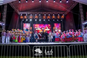 YUNI BENÍTEZ ENCABEZA UNA NOCHE LLENA DE CULTURA, MÚSICA Y TRADICIÓN EN LA FERIA AGUA ZARCA 2026