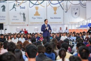 CORREGIDORA ARRANCA LA PRIMERA ENTREGA DE BECAS MUNICIPALES