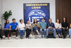 ENCABEZA MARTHA SOTO ENCUENTRO CON ESTUDIANTES BENEFICIARIOS DE BECA EMBAJADORES