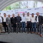 ASISTE FELIFER MACÍAS A LA ENTREGA DE ESCRITURAS PÚBLICAS