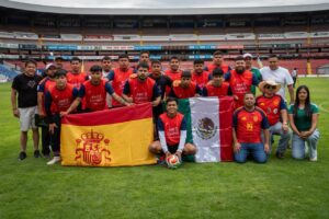 FERNANDO SÁNCHEZ GIL RECONOCE A QUIENES HICIERON VIBRAR A ARROYO SECO EN EL MUNDIALITO 2026