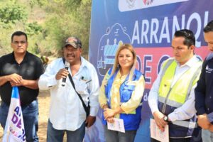 CON UNA INVERSIÓN DE MEDIO MILLÓN DE PESOS, ARRANCA LA CONSTRUCCIÓN DE NUEVA RAMPA DE CONCRETO HIDRÁULICO EN CARRIZAL DE ADJUNTAS