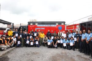 BOMBEROS VOLUNTARIOS, PROTECCIÓN CIVIL Y SEGURIDAD PÚBLICA DE TEQUISQUIAPAN SE CAPACITAN PARA PREVENIR INCENDIOS FORESTALES.