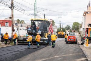 GOBIERNO MUNICIPAL Y LA CEI REHABILITAN CALLES EN LA ZONA ORIENTE DE SAN JUAN DEL RÍO