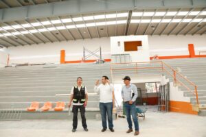 REALIZAN TRABAJOS DE REHABILITACIÓN EN EL AUDITORIO MUNICIPAL DE COLÓN